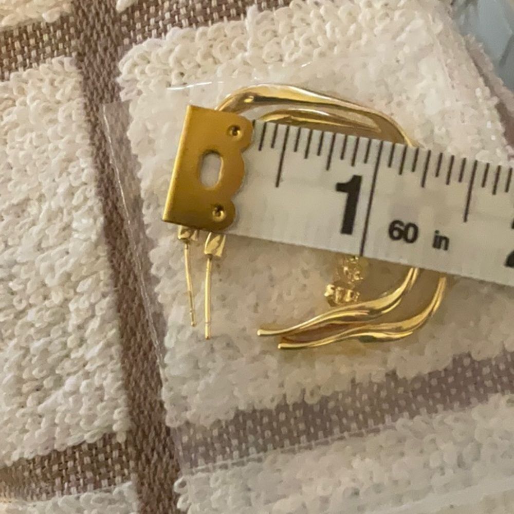 GOLD PLATED STATEMENT EARRINGS - Picture 4 of 4